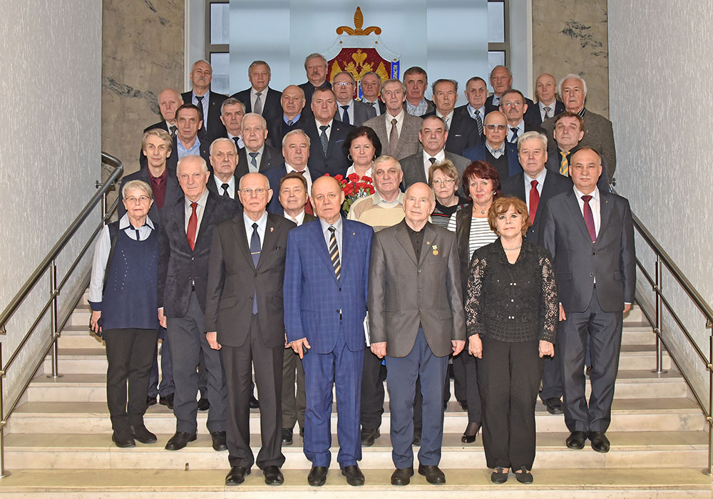 Коллективное фото Совета ветеранов Управления после окончания Конференции